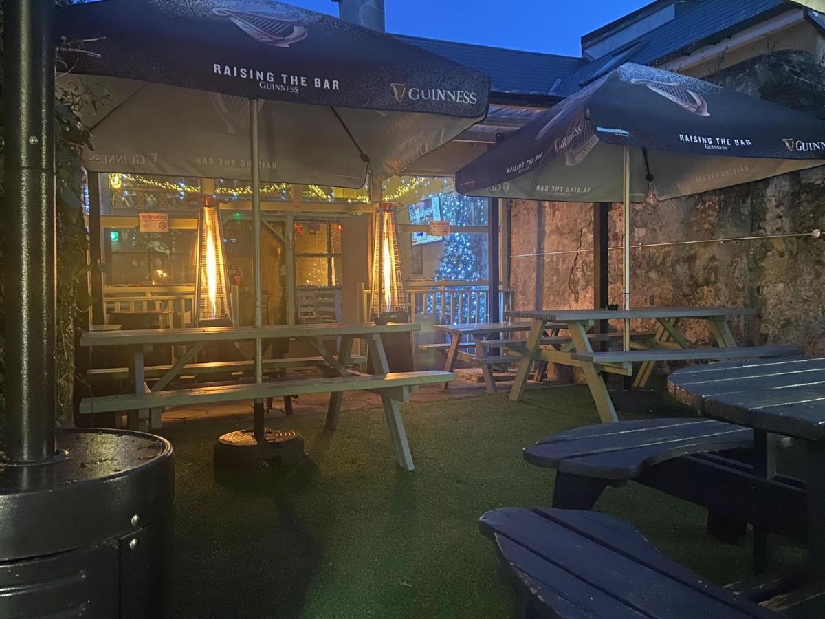 לינה וארוחת בוקר את'לון The Bailey Gastro Bar מראה חיצוני תמונה